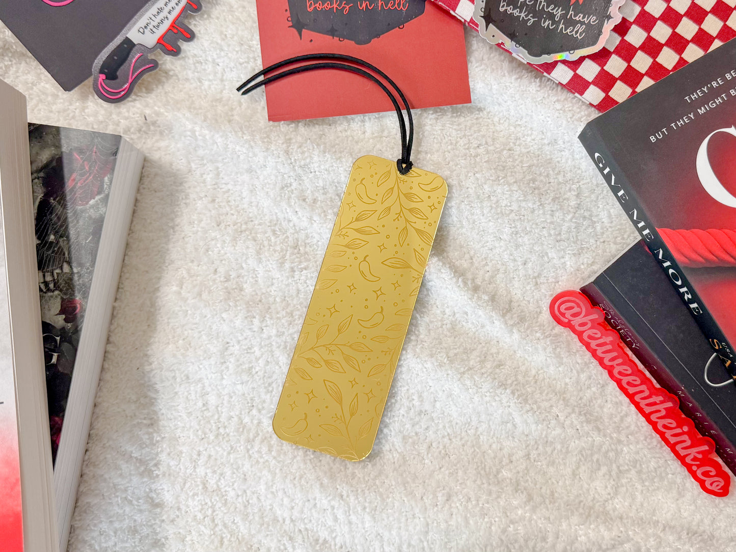 Pepper Garden Gold Mirror Bookmark